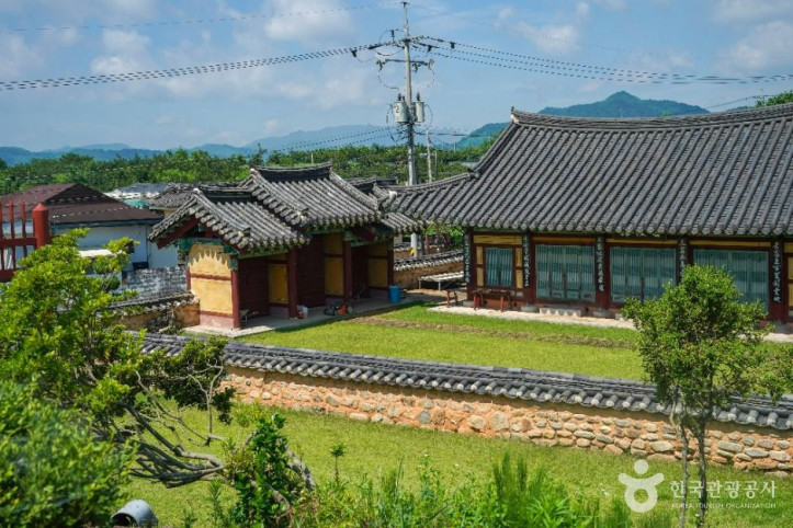 전고령가야왕릉 여행 추천 - 메고지고