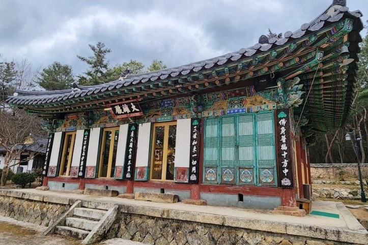 망월사(경주) 여행 추천 - 메고지고