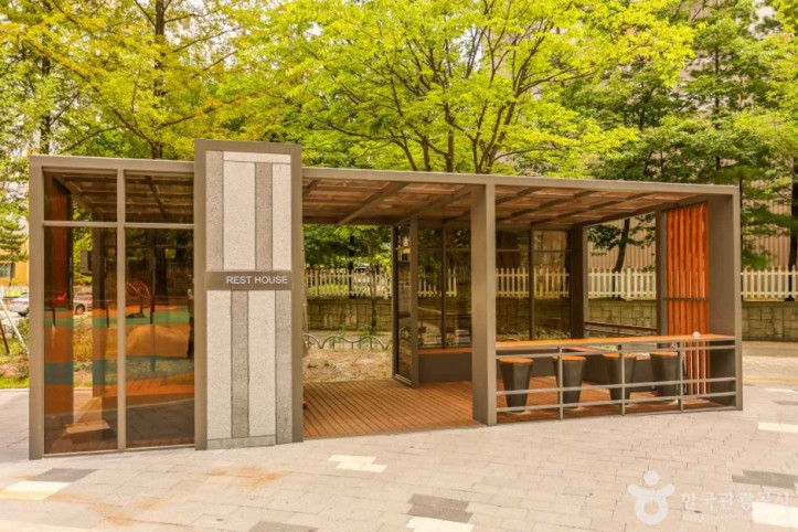 논골어린이공원 여행 추천 - 메고지고