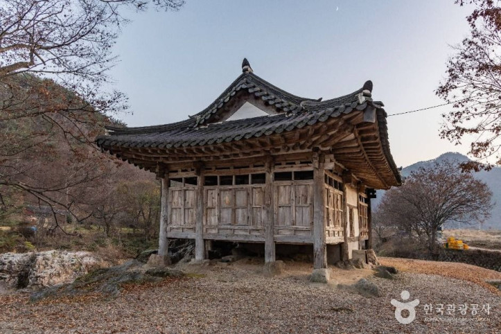 와룡암 여행 추천 - 메고지고