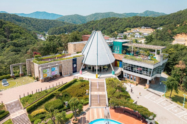 양평 황순원문학촌 소나기마을 여행 추천 - 메고지고