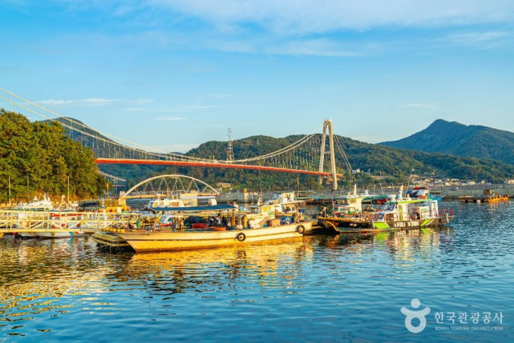 노량항 여행 추천 - 메고지고