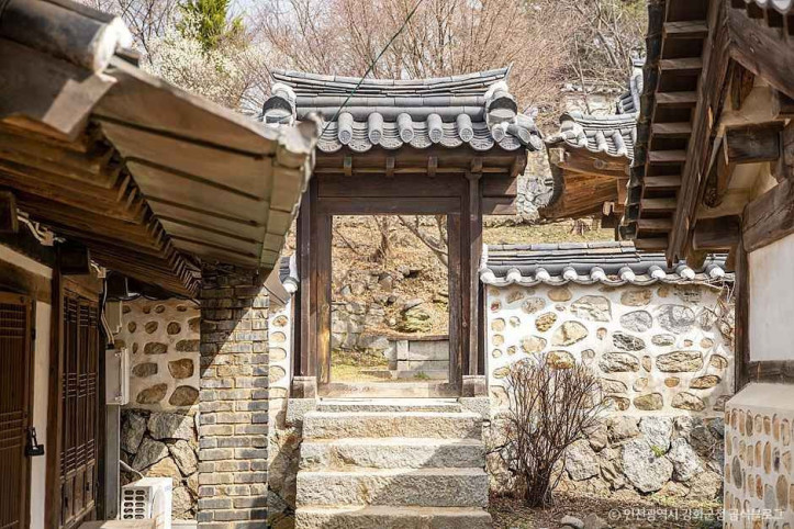 용흥궁 여행 추천 - 메고지고
