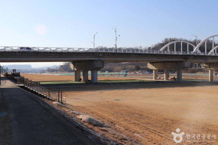 서천둔치(영주) 여행 추천 - 메고지고