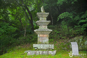 제천 시곡리 석조여래입상 여행 추천 - 메고지고