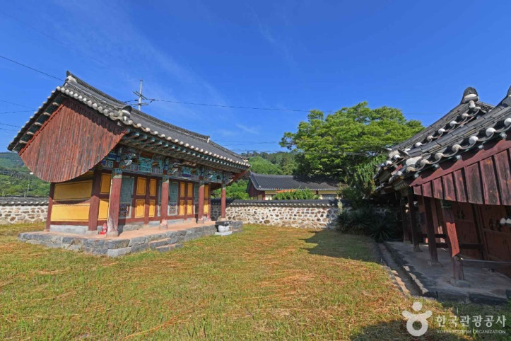 덕산사(금산) 여행 추천 - 메고지고