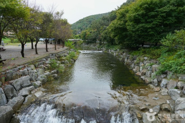 강댕이 미륵불 여행 추천 - 메고지고