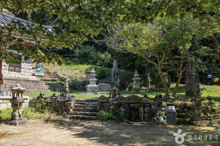 백족사(충북) 여행 추천 - 메고지고