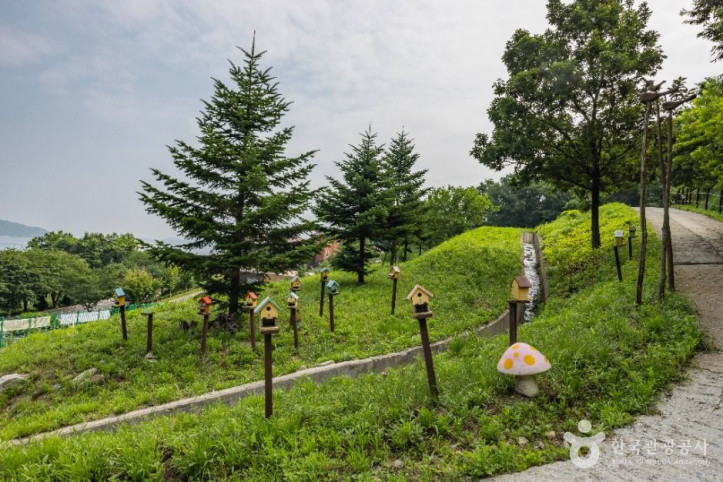 석모도 자연휴양림 여행 추천 - 메고지고