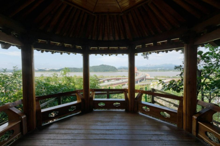 꿩고개공원 여행 추천 - 메고지고