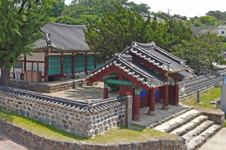 부여향교 여행 추천 - 메고지고