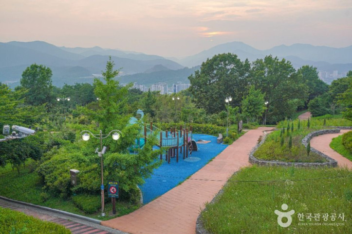 남산공원(고성) 여행 추천 - 메고지고