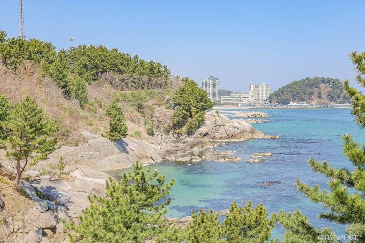 휴휴암(강원) 여행 추천 - 메고지고