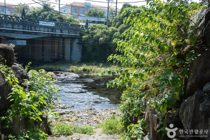 강정천 여행 추천 - 메고지고