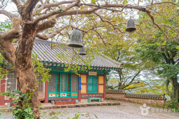 상만리오층석탑 여행 추천 - 메고지고