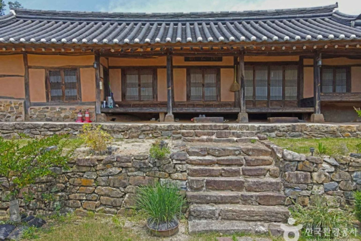 음성잿말고택 (김주태가옥) 여행 추천 - 메고지고