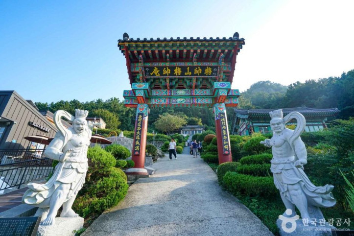 장수암 여행 추천 - 메고지고