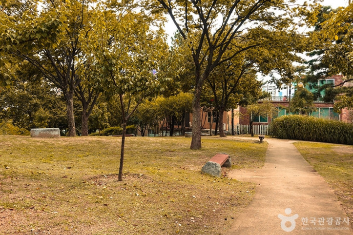 신암공원 여행 추천 - 메고지고