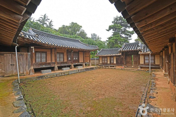 화성 정시영 고택 여행 추천 - 메고지고
