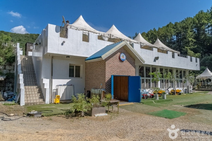 용인산토리니 여행 추천 - 메고지고