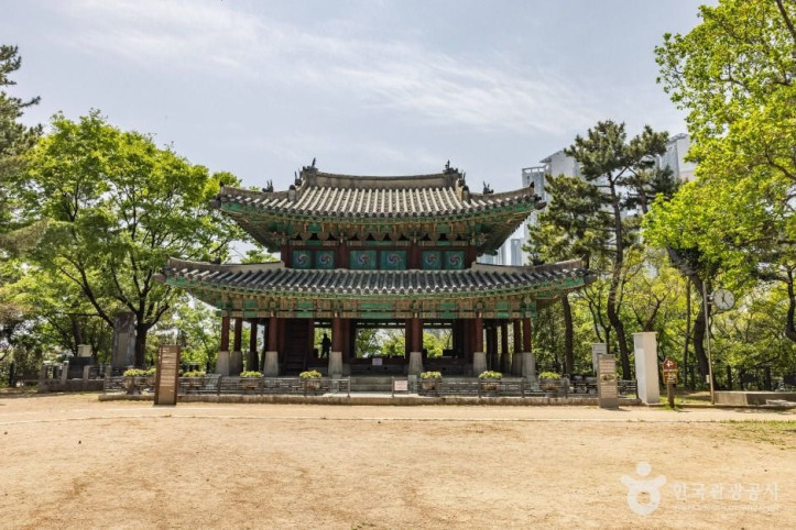 부산진성공원 여행 추천 - 메고지고