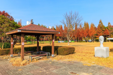 금강로하스산호빛공원 여행 추천 - 메고지고
