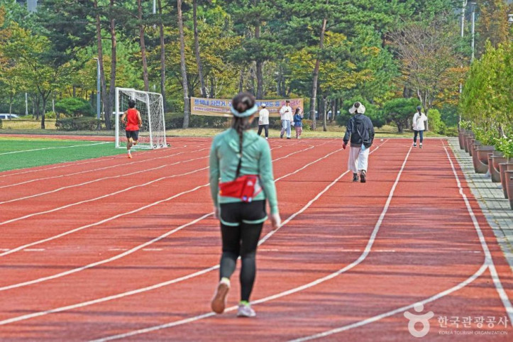하늘체육공원 여행 추천 - 메고지고