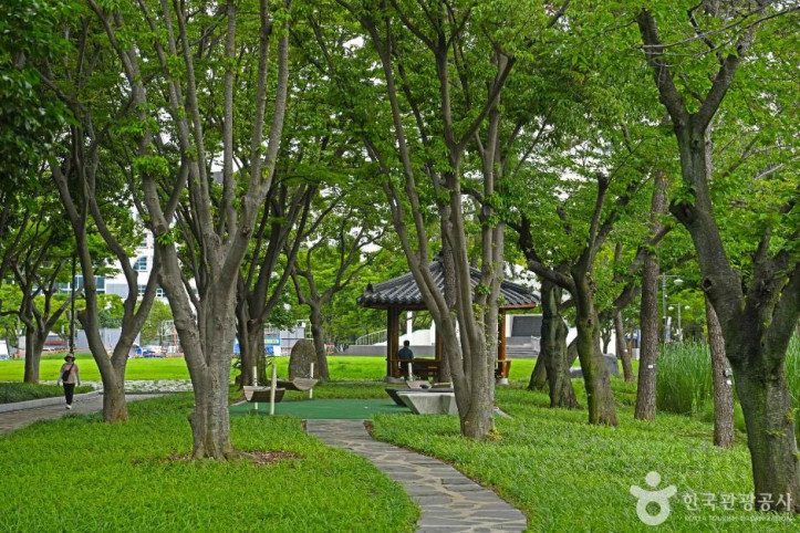 거북선공원 여행 추천 - 메고지고