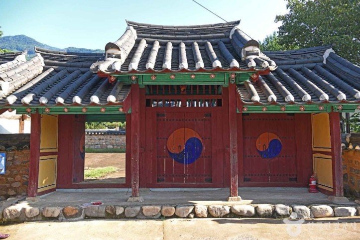 영춘향교 여행 추천 - 메고지고