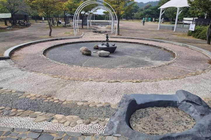 단원조각공원 여행 추천 - 메고지고