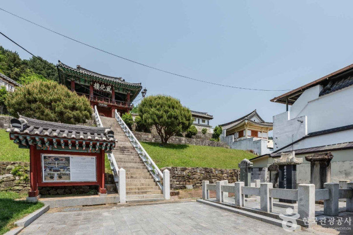 진주향교 여행 추천 - 메고지고