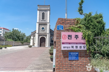 용산서원(동해) 여행 추천 - 메고지고