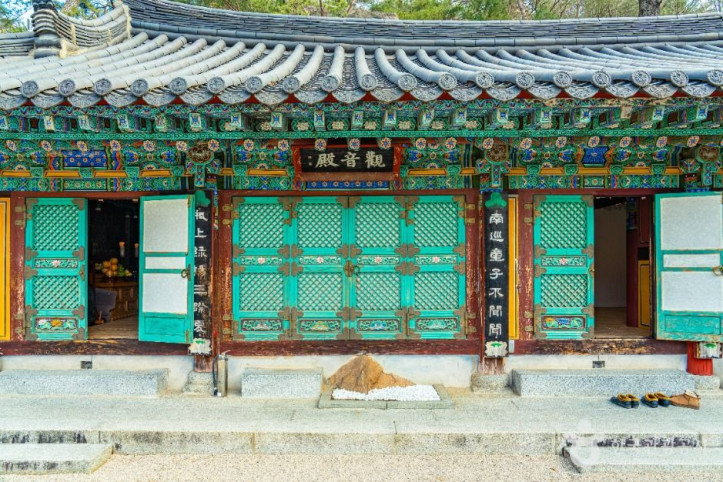 통도사 자장암 여행 추천 - 메고지고