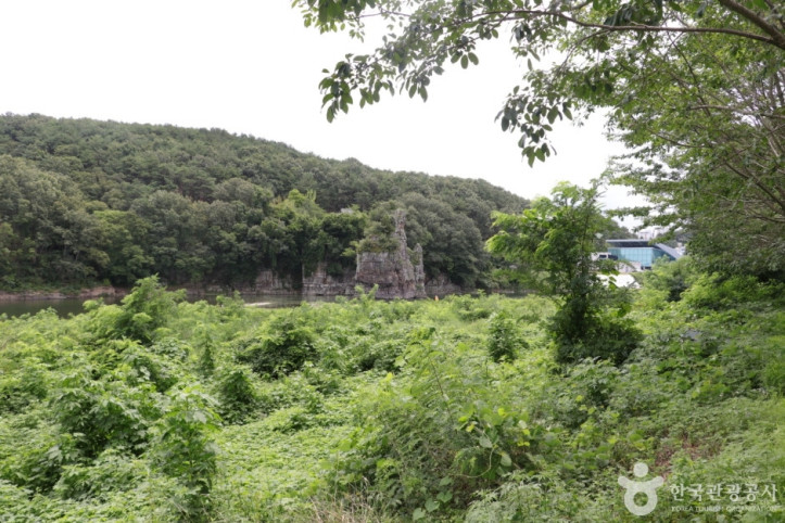 선바위(입암) 여행 추천 - 메고지고