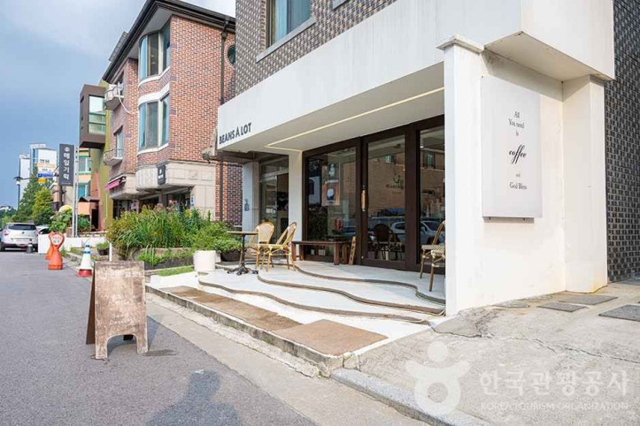 앤티크거리 보넷길 여행 추천 - 메고지고