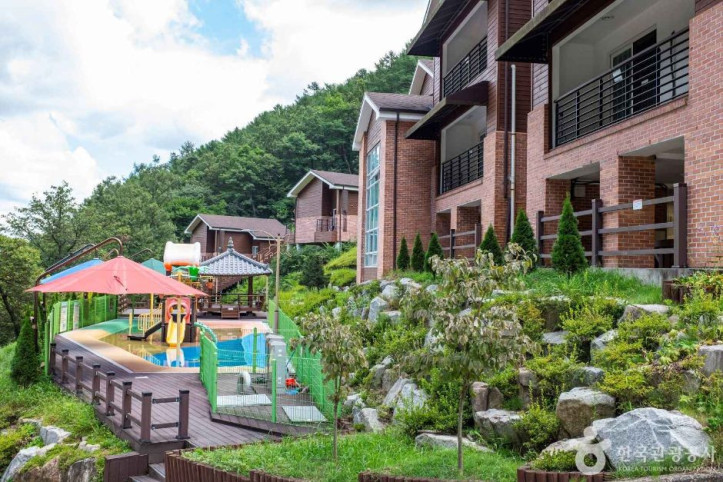 독용산성 자연휴양림 여행 추천 - 메고지고