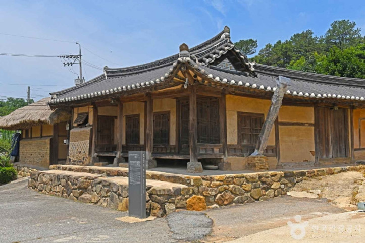 음성 공산정 고택 여행 추천 - 메고지고