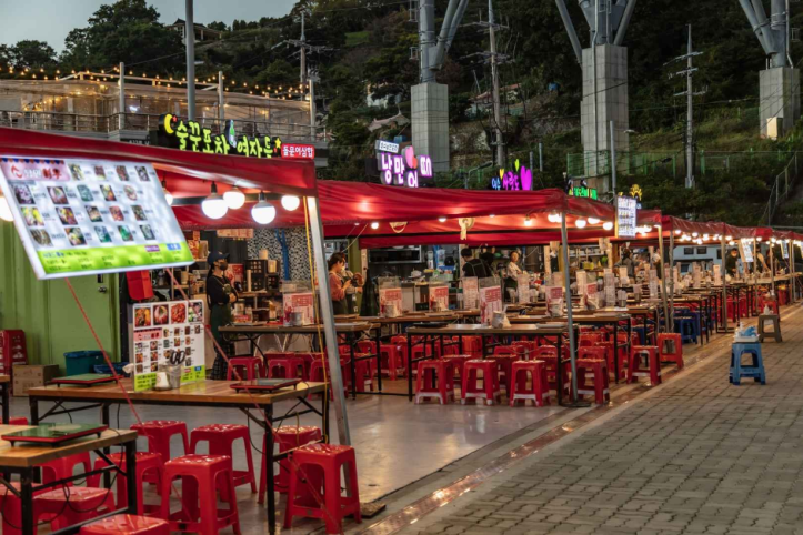 낭만포차거리 여행 추천 - 메고지고