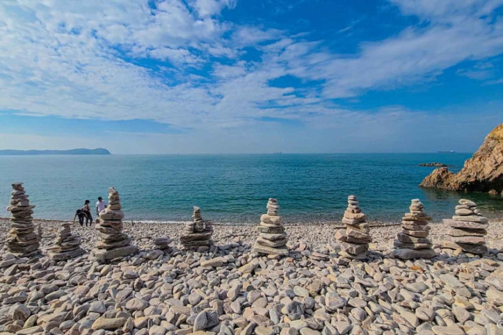 황금산몽돌해변 여행 추천 - 메고지고