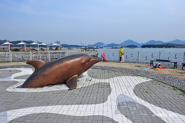 국동항수변공원 여행 추천 - 메고지고