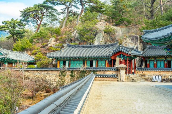 통도사 자장암 여행 추천 - 메고지고
