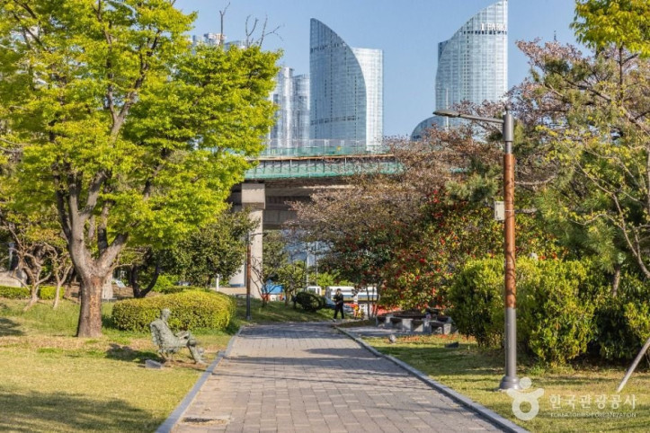부산 올림픽동산 여행 추천 - 메고지고