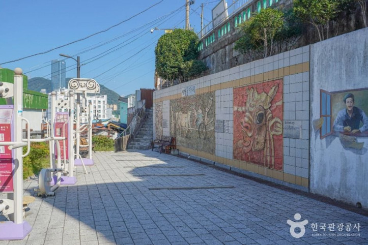 범일 이중섭거리 여행 추천 - 메고지고