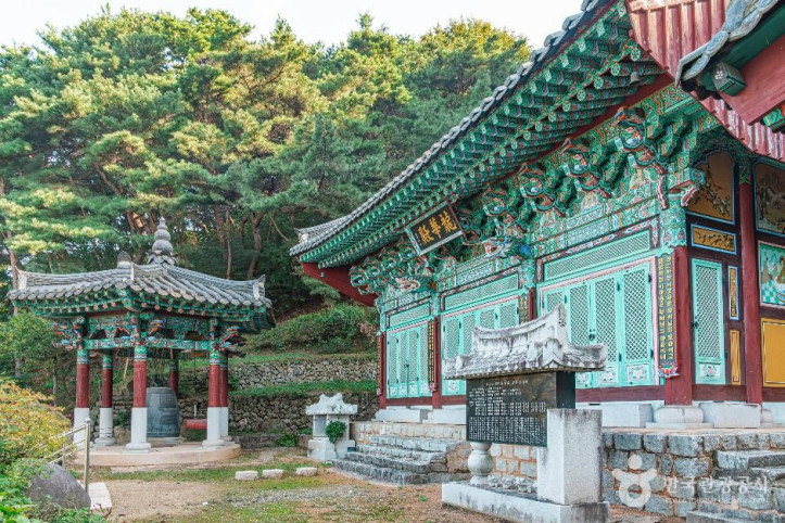 월명사(김제) 여행 추천 - 메고지고