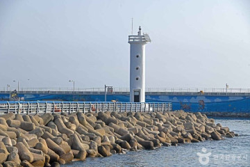 고성 통일전망타워 여행 추천 - 메고지고