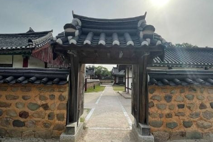 경주향교 여행 추천 - 메고지고