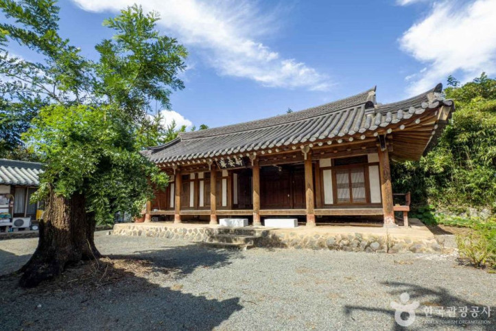 지산서원 여행 추천 - 메고지고