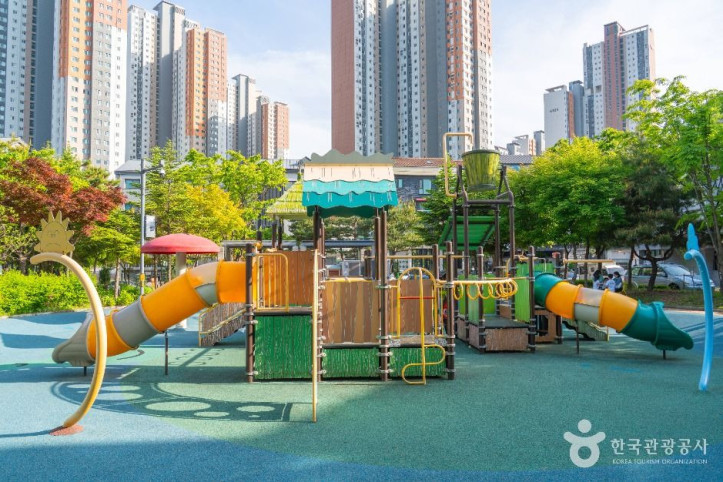 물봉선어린이공원 여행 추천 - 메고지고