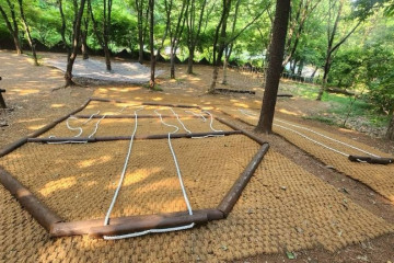 경기도청북부청사역 하부 맨발황톳길 여행 추천 - 메고지고