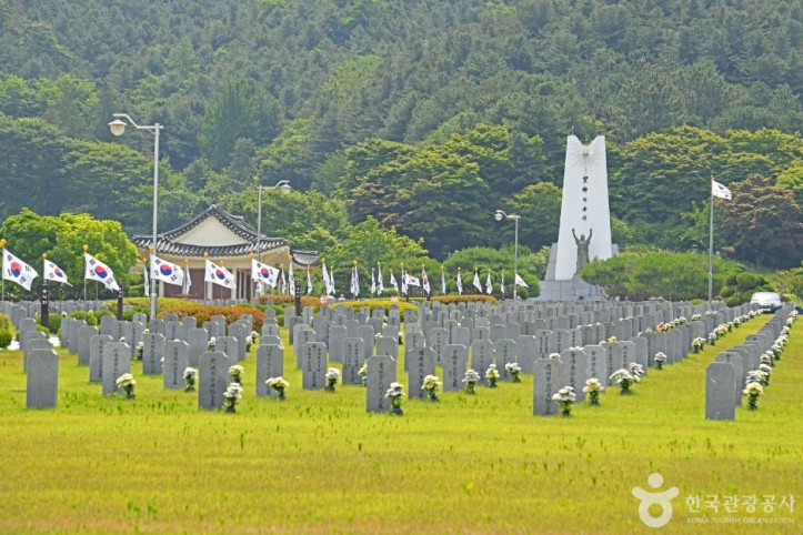 국립 망향의 동산 여행 추천 - 메고지고